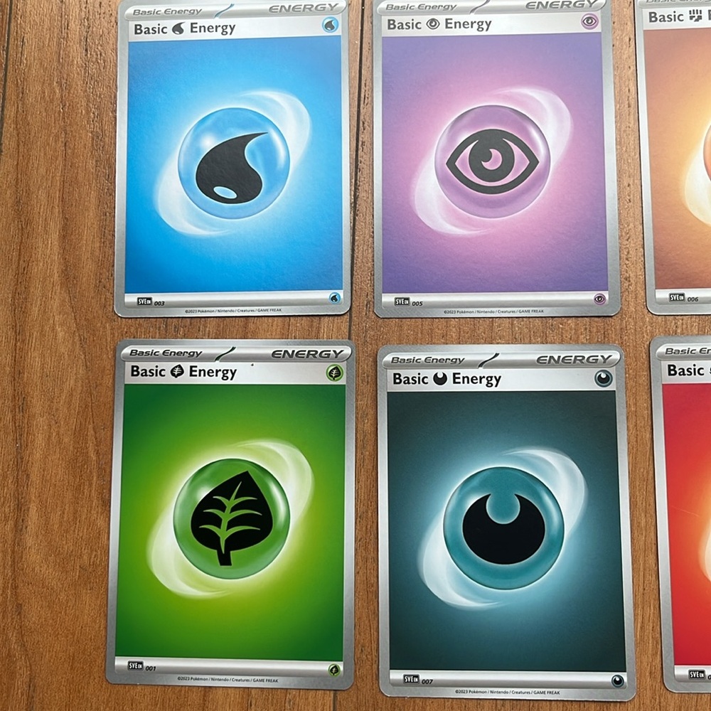 Pokemon Basic energy bundle - Picture 2 of 4